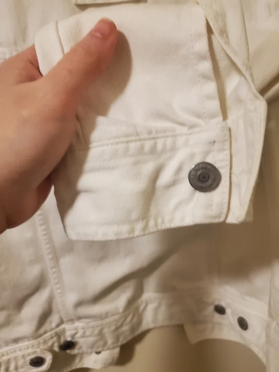 Liz Claiborne White Denim Jacket with Button-Front - Picture 9 of 12